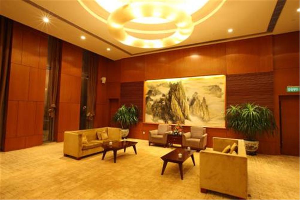 Howard Johnson Plaza Lingang Shanghai Nanhui Exterior foto
